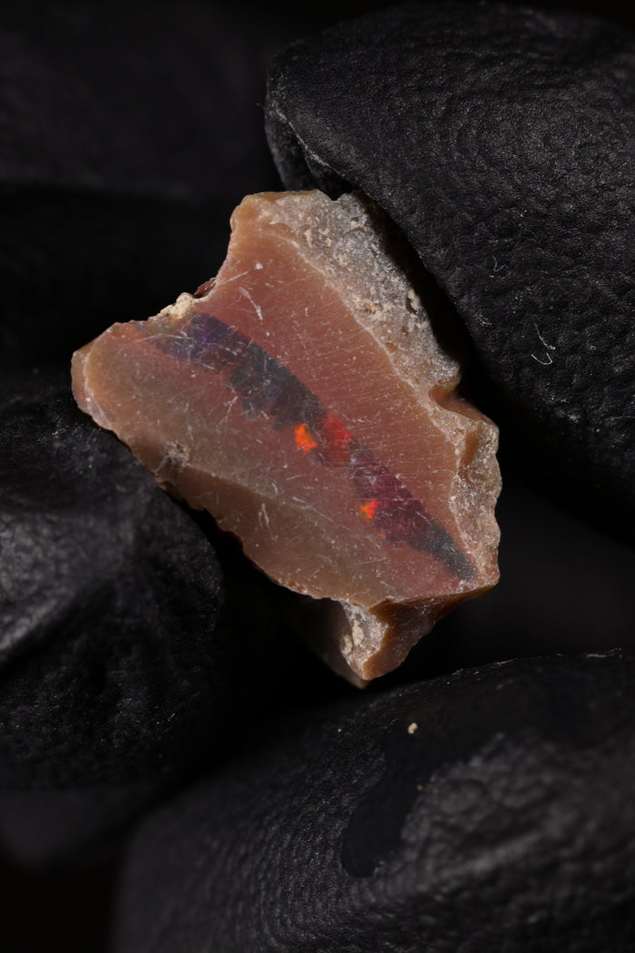 0.96g Rough Ethiopian Jewelry Grade Welo Opal