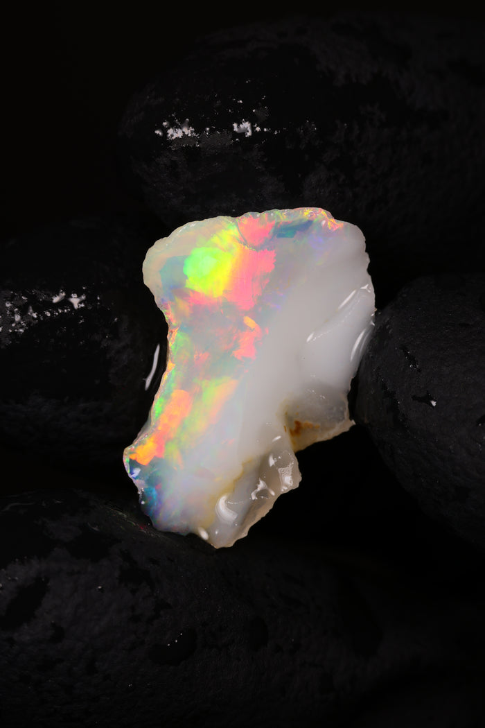 0.97g Rough Ethiopian Chalk Opal