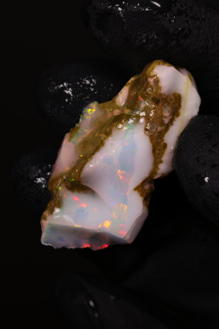 4.29g Rough Ethiopian Chalk Opal