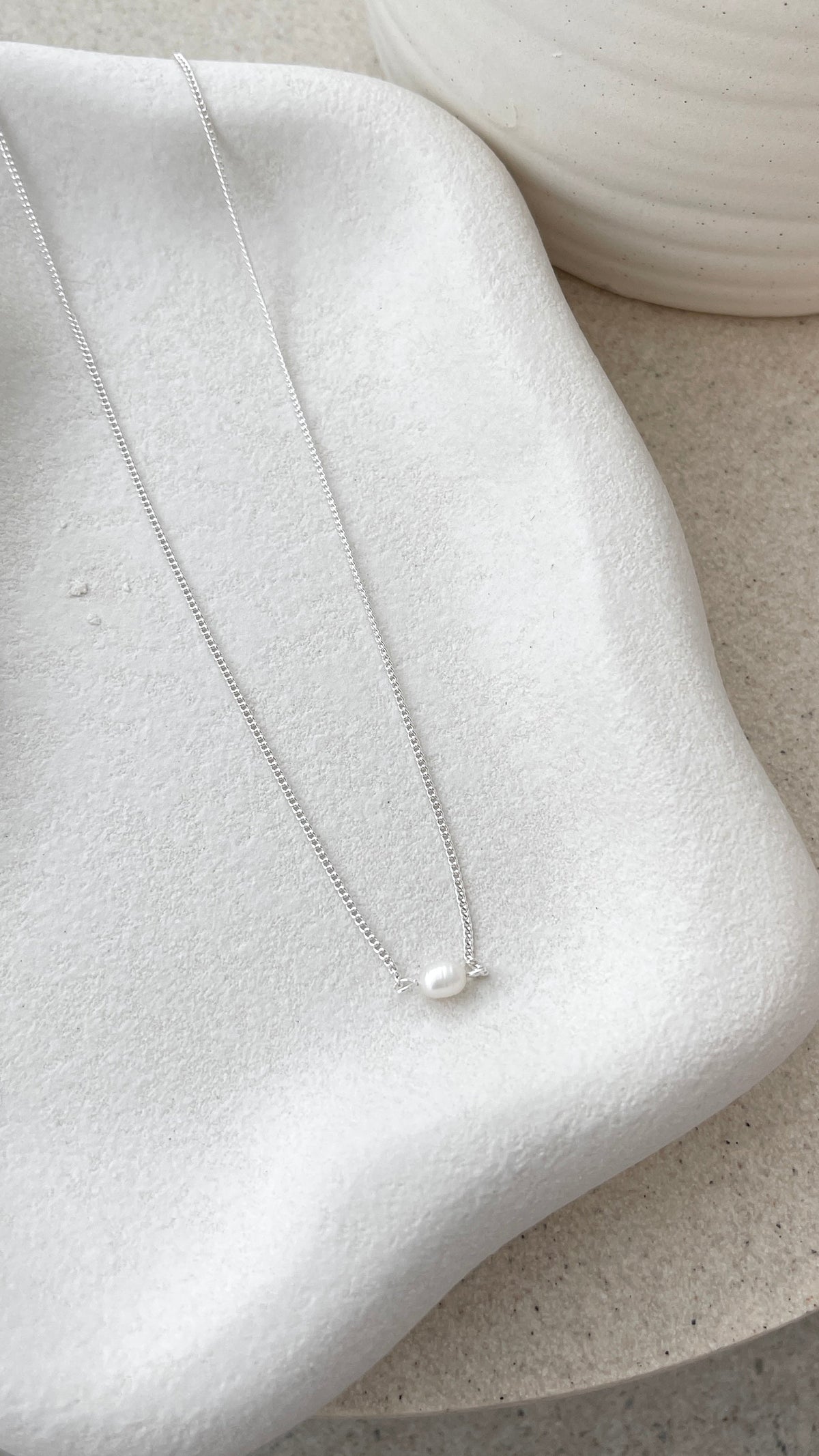 Kimmy Necklace - Silver/Pearl
