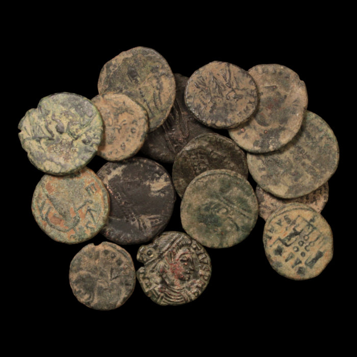 Lot of 15: Roman Empire, Late Roman Bronzes, Low Grade - c. 300s & 400s CE - Roman Empire