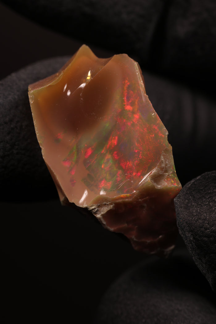 3.08g Rough Ethiopian Jewelry Grade Welo Opal
