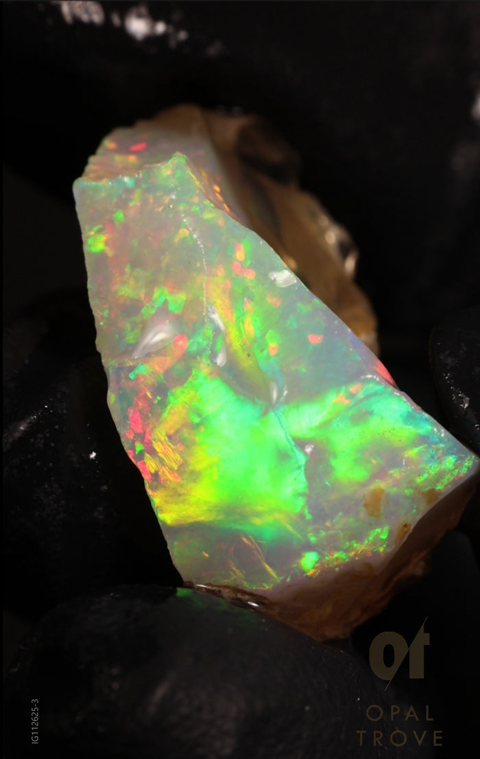3.88g Rough Ethiopian Chalk Opal