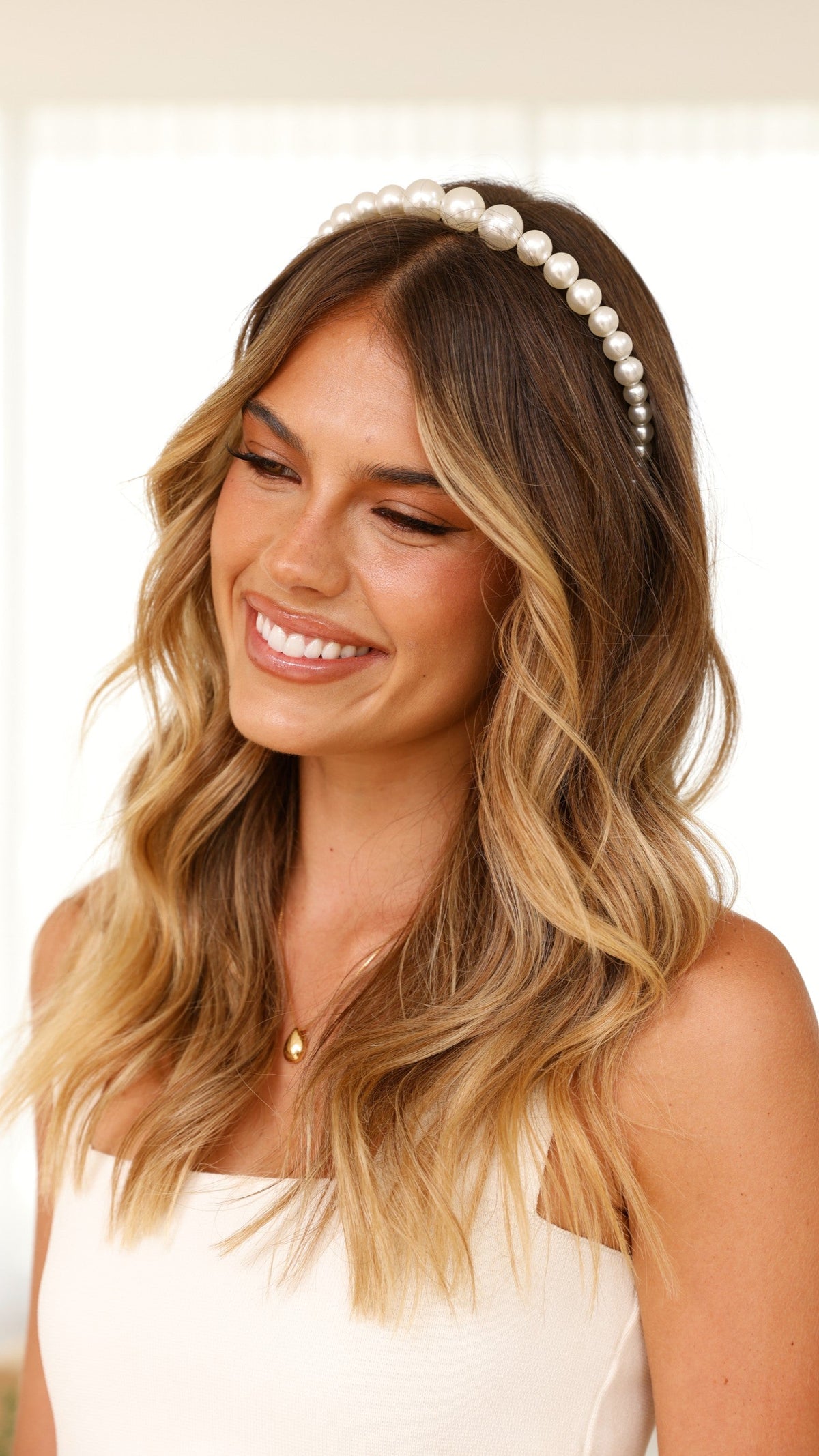 Vatusia Headpiece - Pearl