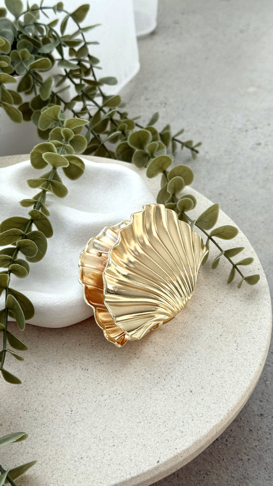 Large Shell Claw Clip - Gold