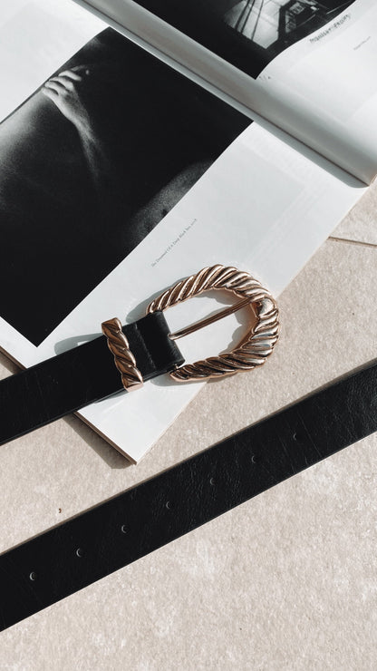 Amelie Twist Buckle Belt - Black/Gold
