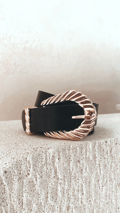 Amelie Twist Buckle Belt - Black/Gold
