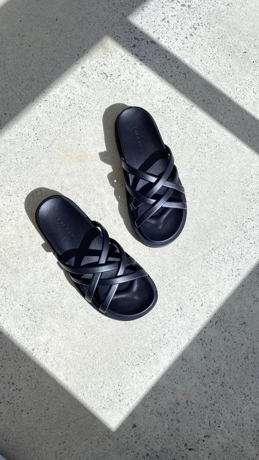 Tamsin Slide - Black