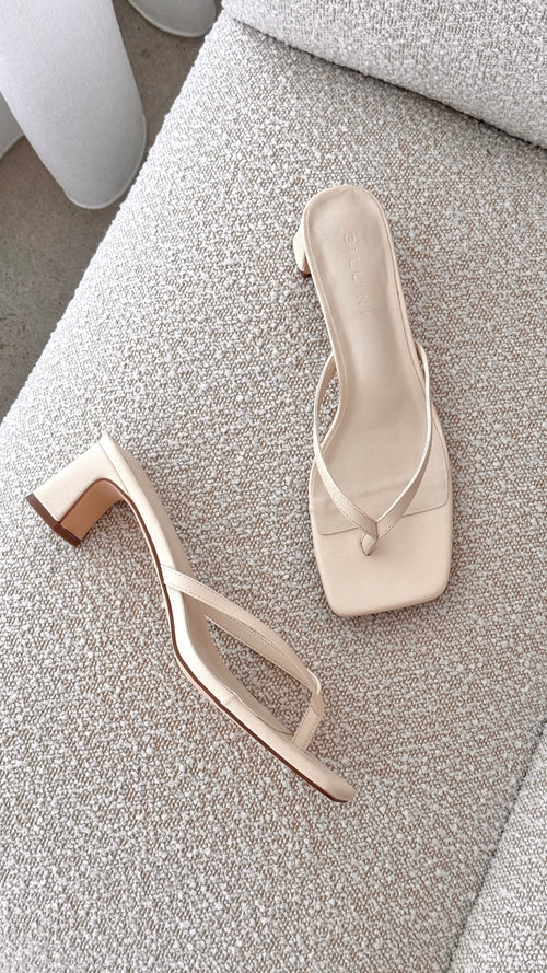 Gulliver Heel - Bone