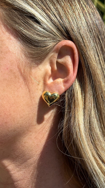 Neve Heart Earrings - Gold