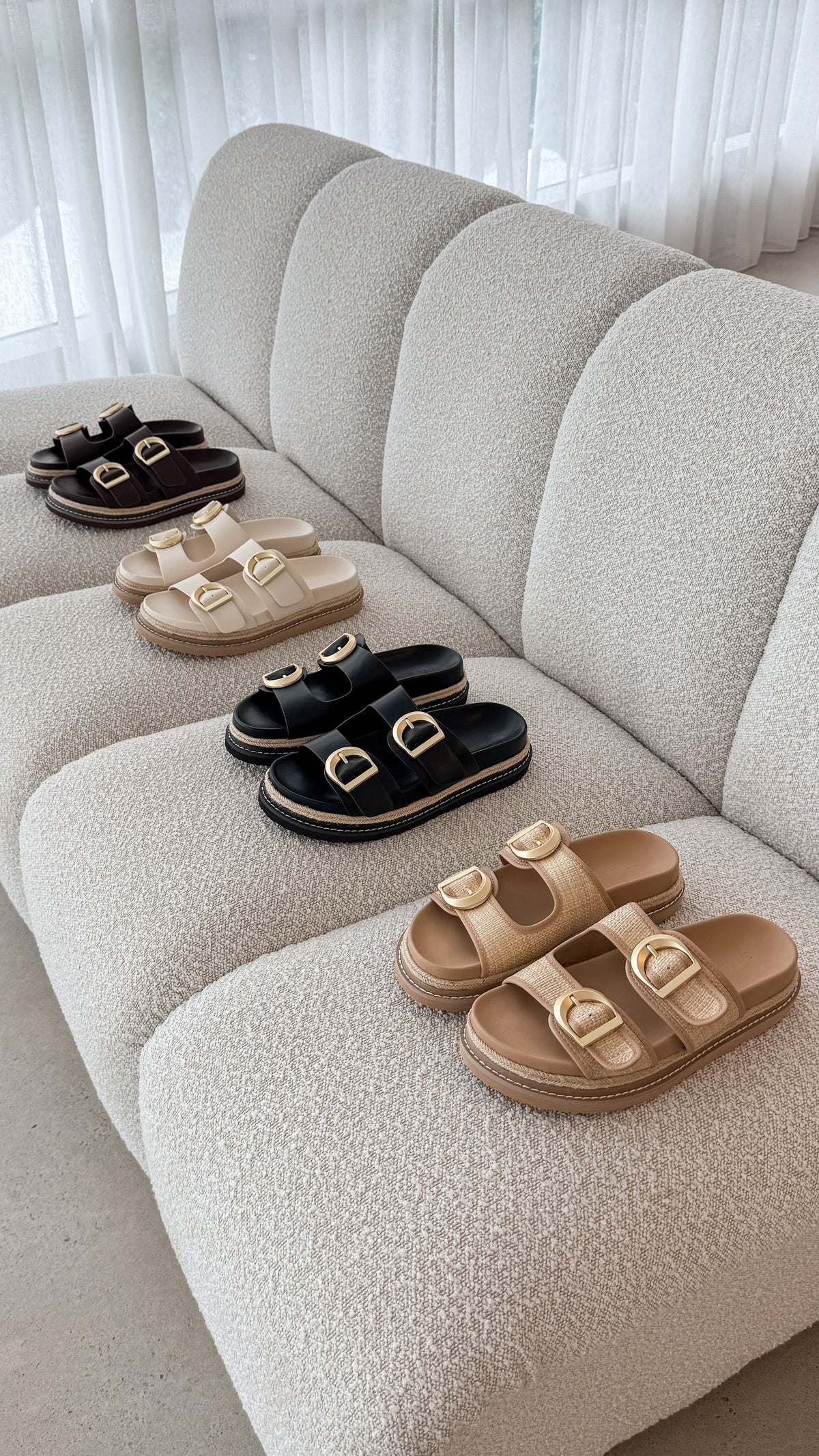 Anora Slide - Bone