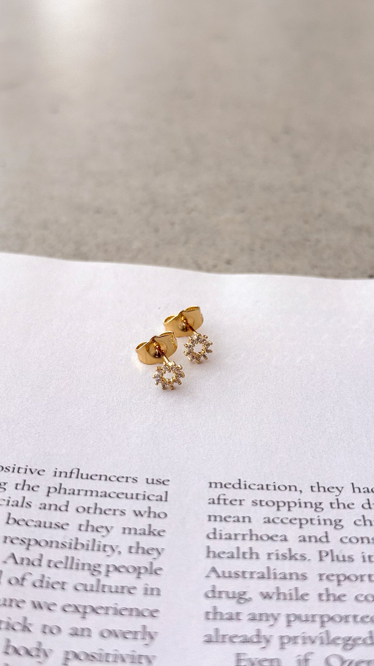 Sally Earrings - Gold