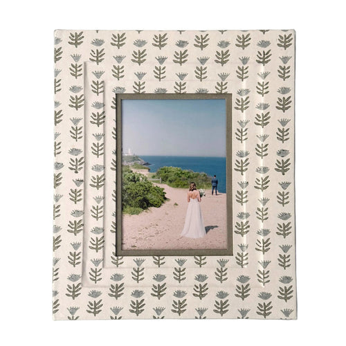 Claire Serene Block-Printed Picture Frame - 5 × 7 in. Photo — overall product view