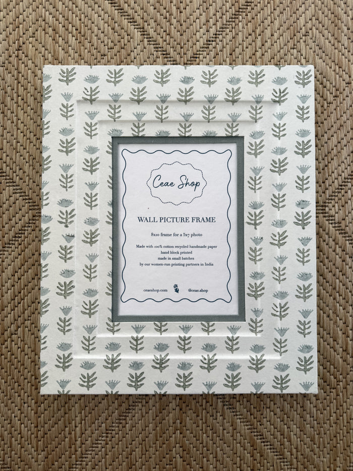 Claire Serene Block-Printed Picture Frame - 5 × 7 in. Photo — pattern and display detail