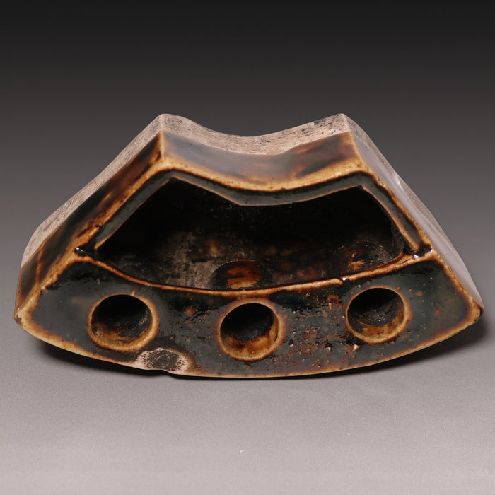 Qing Dynasty, Brown Glazed Calligraphy Brush Holder - c. 1800s to 1900s - Imperial China