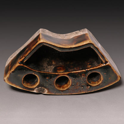 Qing Dynasty, Brown Glazed Calligraphy Brush Holder - c. 1800s to 1900s - Imperial China
