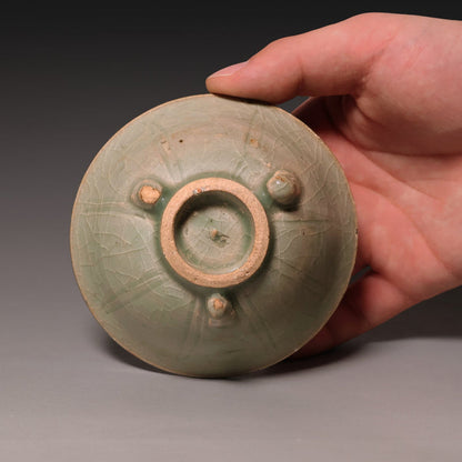 Qing Dynasty, Light Green Glazed Tripod Incense Burner - c. 1800s to 1900s - Imperial China
