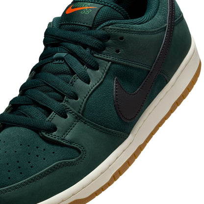 SB Dunk Low Pro - Deep Fir/Black